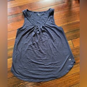 Gap Fit maternity tank top